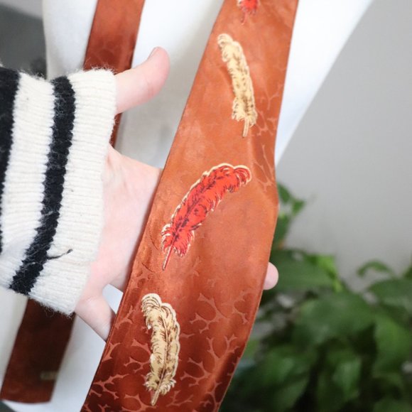 Vintage Mid-Century Men's Silk Art Deco Feather Print Silk Tie - Picture 5 of 7